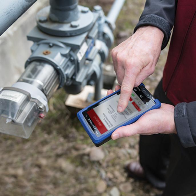 Разбитый ТСД фото. Mobile terminals